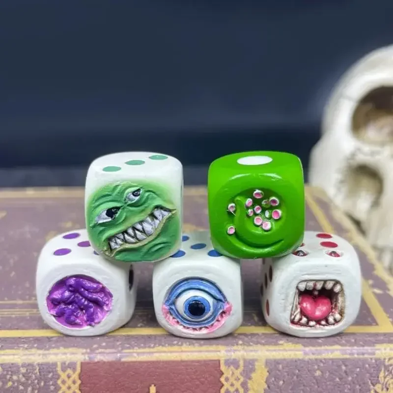 الراتنج الوحش الوجه النرد مجمو - مراجعة Board Game Monster وسعره